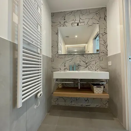 Bianca Apartment *